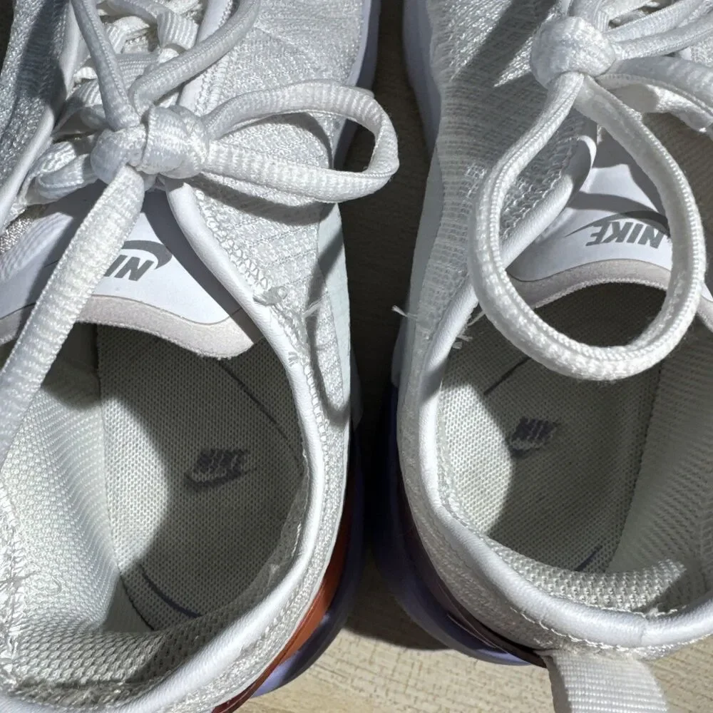 NIKE AIR MAX MOTION 2 WOMEN'S RUNNING SHOES SIZE 7 CW5594 White Purple